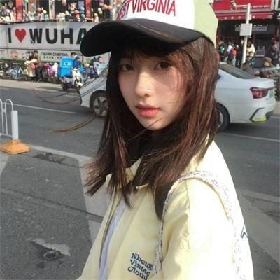 明天，我会成为谁的女友封面